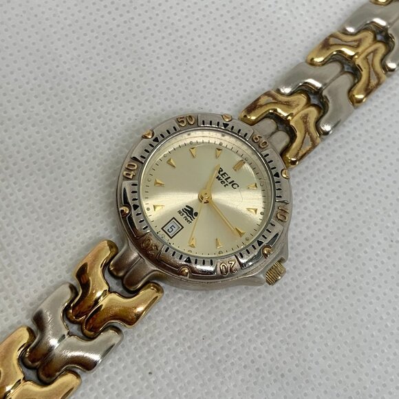 Relic wet vintage women’s date watch silver gold tone 26mm up to 7.5” running - Picture 2 of 8